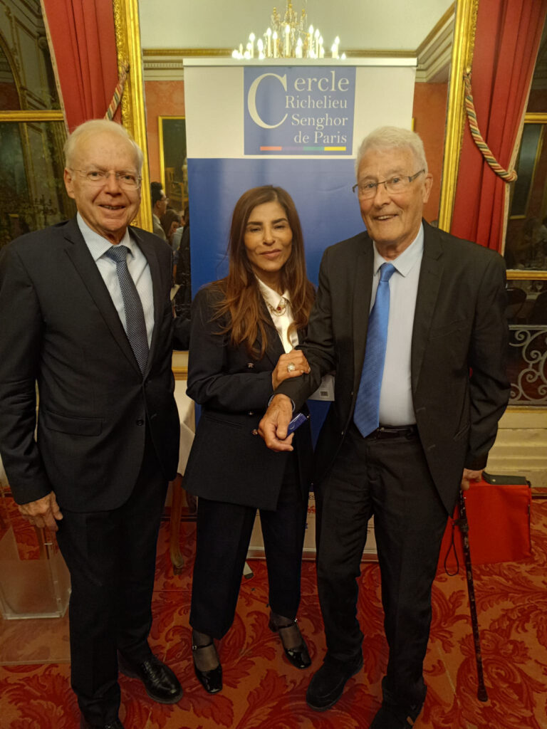 Alban Bogeat, Ambassadeure, P_Valois